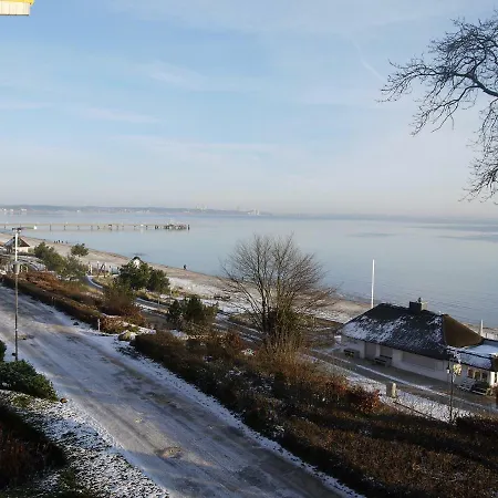 301 Seaside View *
